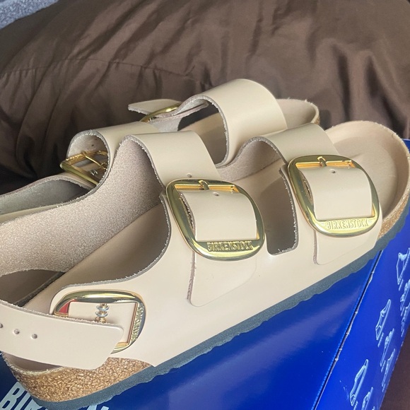Birkenstock Milano Beige Sandals with Big Buckle - Picture 7 of 11